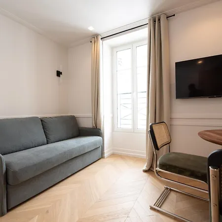 Cute One Bedroom Flat Near Bastille פריז